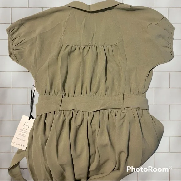 Belted Button Down Dress - Picture 5 of 6